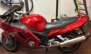 Moto Honda Modello CBR 1100 XX versione Super Blackbird